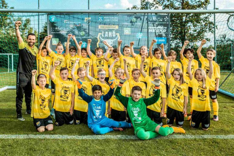 U12 Black