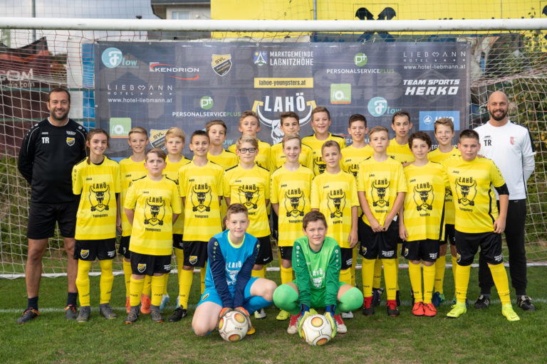 U13
